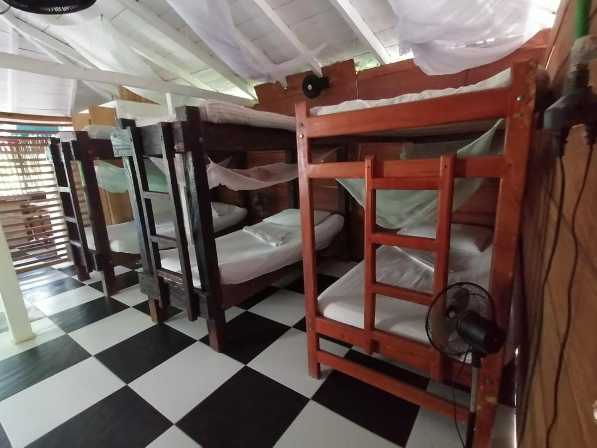 Hospedaje Pirata Express Capurganá Eksteriør bilde